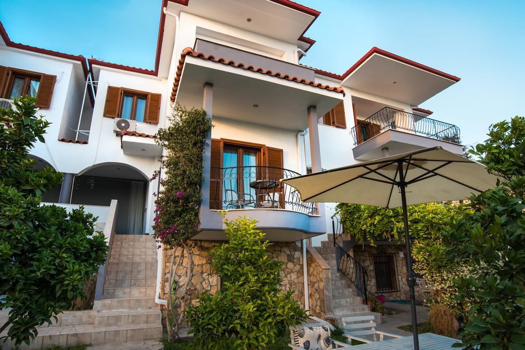 Bouganvillia Homes Nikiti  Buitenkant foto