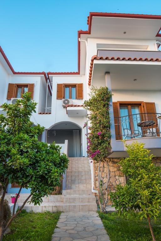 Bouganvillia Homes Nikiti  Buitenkant foto